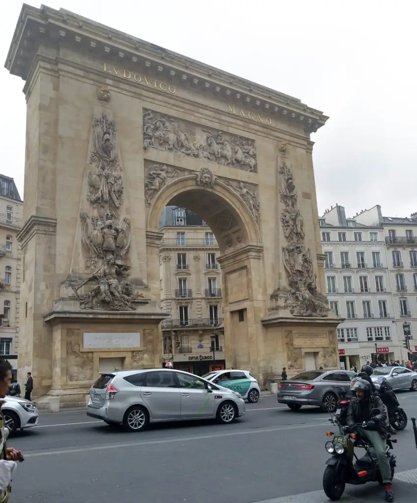 Monument in Paris